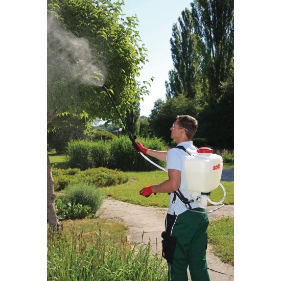 Solo 425 4-Gallon Professional Piston Backpack Sprayer, Wide Pressure Range up to 90 psi