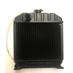 New Radiator For Kubota Tractors With Cap L175 L185 L1500 L1501 L1801 15221-72060